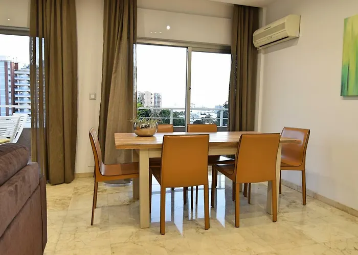 Apartamento Luxury Reding Solo Familias