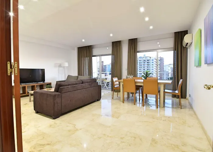 Luxury Reding Solo Familias Apartamento *